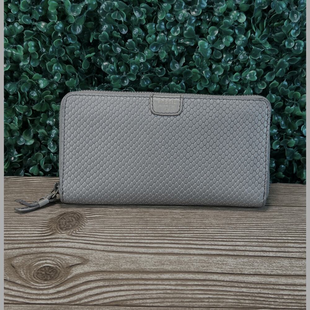 Womens Fossil Zip Around Wallet Beige Ladies Wallet